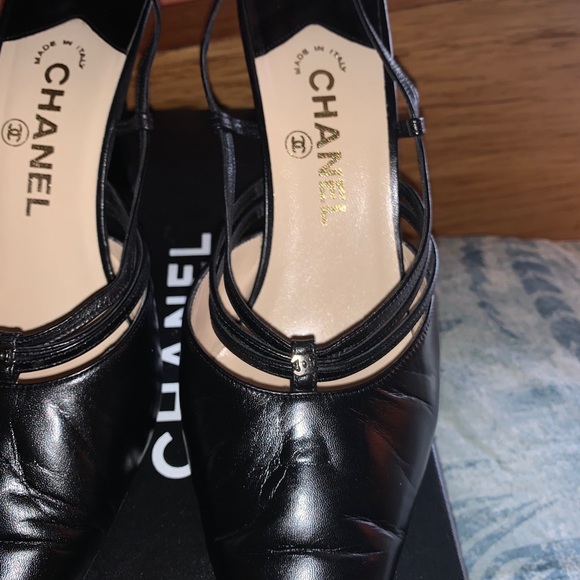 CHANEL Shoes - 🔥SOLD🔥CHANEL Black Leather Mule Sling Back Heels